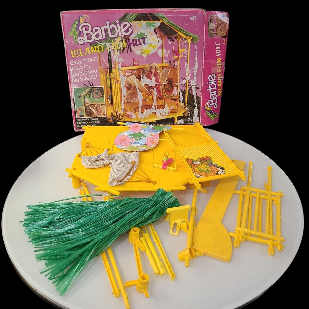 Vintage 1987 #4414 Mattel Barbie Island Fun Hut Playset With Box Incomplete Tiki